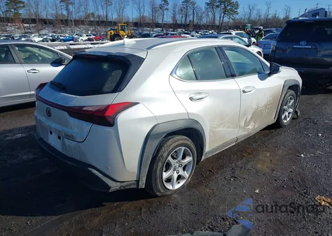 2021 Lexus Ux 200 z USA, uszkodzony, nr VIN JTHX3JBH5M2036273
